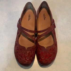 Taos❣️Wish Embroidered Mary Janes Red Comfortable